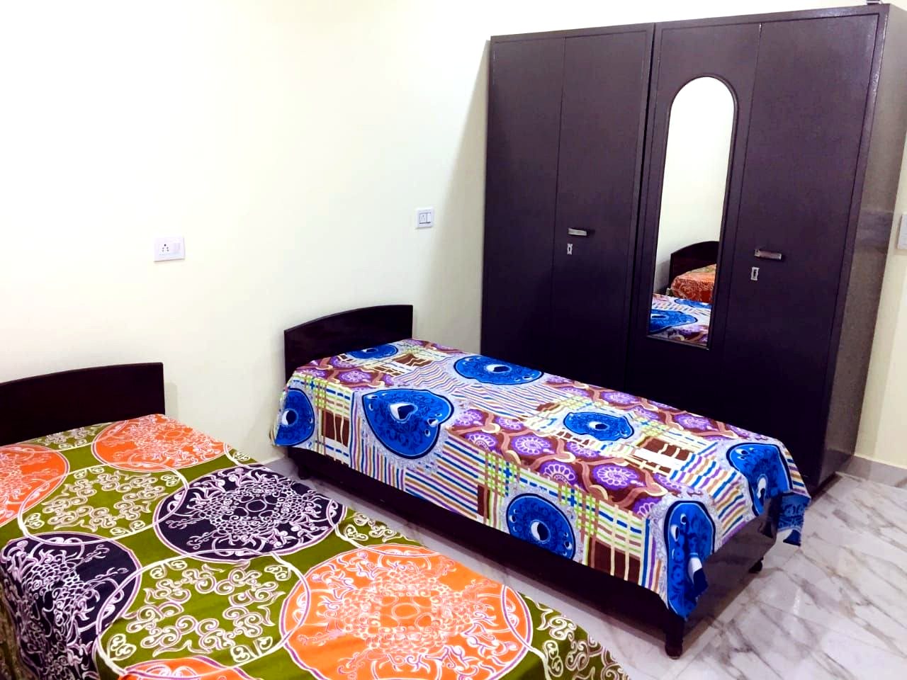 Room at Star Stayz Sector 15